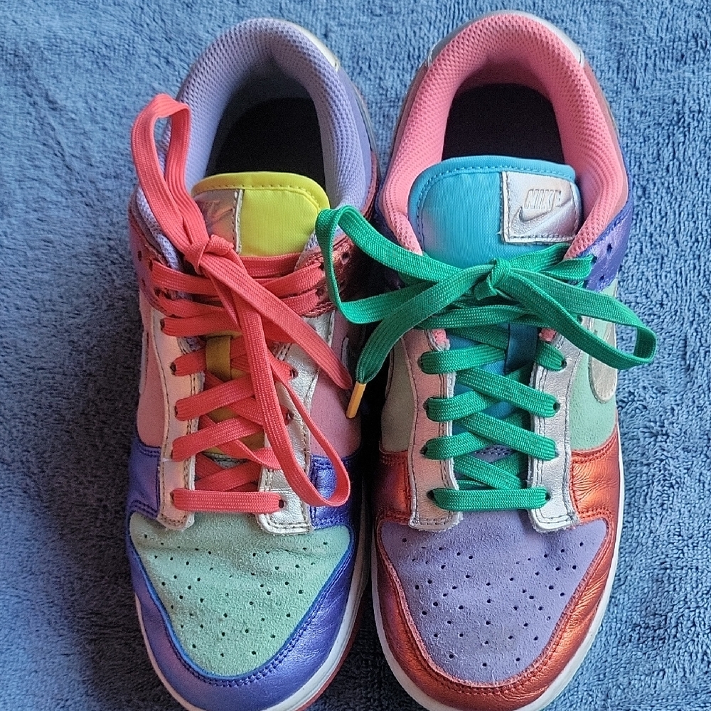 Nike Multicolor Low-Top Sneakers - Picture 7 of 13